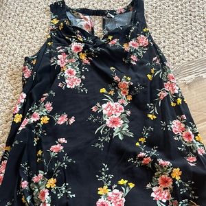 Old navy floral tank top